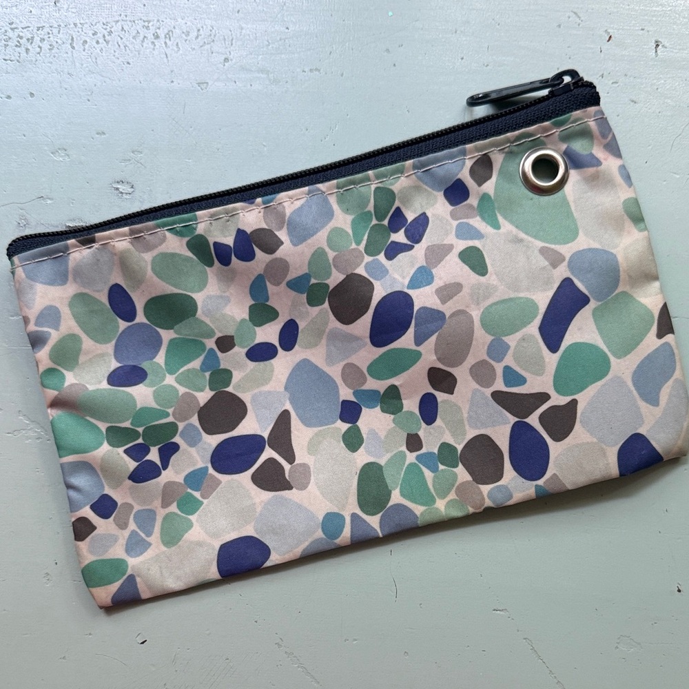 Multicolor Abstract Pattern Pouch - image 2